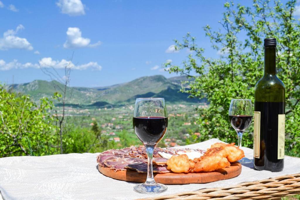 Grandma'S Hut Villa Nikšić Екстериор снимка